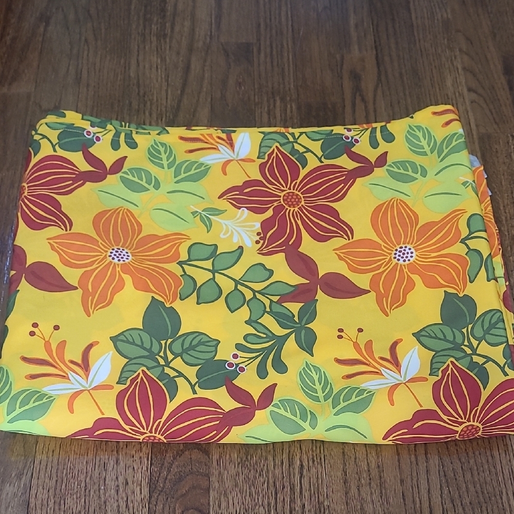 Floral Outdoor Tablecloth / TABLE LINEN (60" By 82" Rectangular)